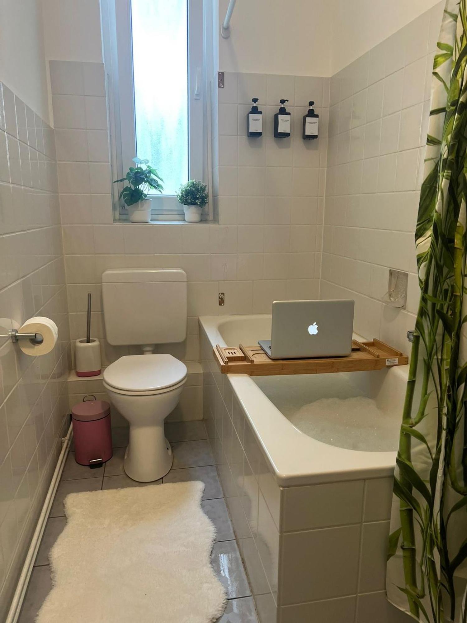 Luxury ,2 Room, Elite Location, 2 Lcd Tv Apartment